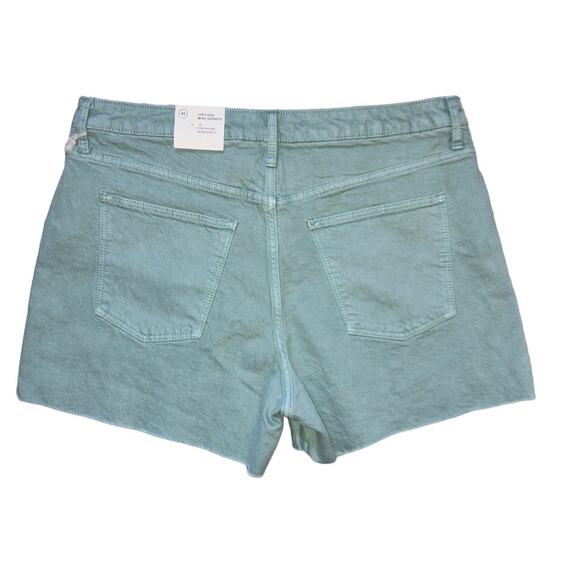 New Universal Thread Vintage Midi Denim Shorts Size 14 - Picture 2 of 4